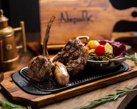 Napule sarasota - Dec 3, 2023 · One of Sarasota’s most acclaimed Italian restaurants is opening a new location that aims to revive "the spirit and name" of a St. Armands Circle icon. ... 15 South by Napule combines all the ... 